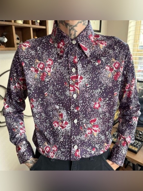 Vintage Tops - Vintage 60s 70s Purple Abstract Floral AOP Button Down Blouse ~ Size Medium